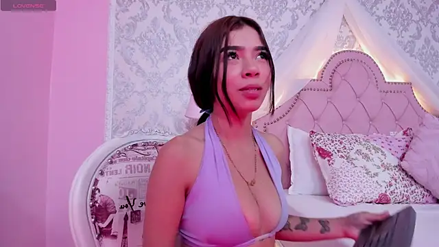 GabrielaSuarez online show from November 7, 1:16 am