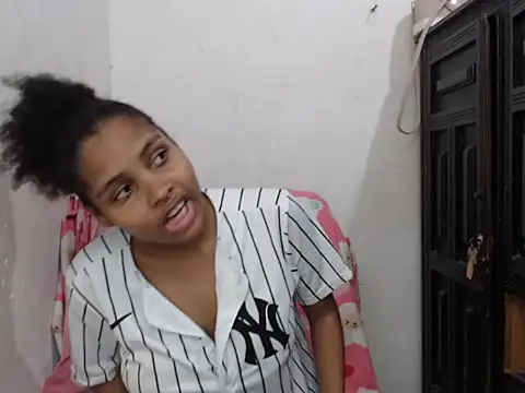 kataleya2021 online show from December 4, 11:57 pm