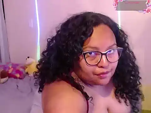 yvonne jlove online show from November 21, 12:54 am