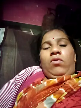 OliveGreen22 online show from November 6, 11:59 pm