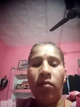 OliveGreen22 online show from November 16, 1:44 am