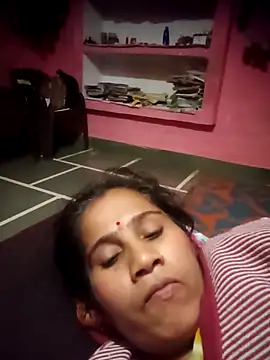 OliveGreen22 online show from December 21, 5:42 pm