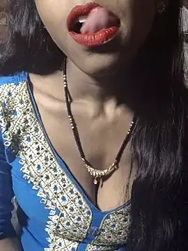 Snapshot of Itz_Aisha__ chatting on December 17, 9:37 am Itz Aisha online show from December 17, 9:37 am