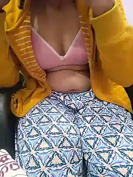 Snapshot of Mango_Fruty chatting on December 14, 3:34 am Mango Fruty online show from December 14, 3:34 am