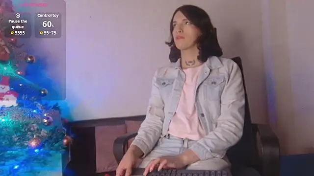 Snapshot of Scarlett_crastrawberry chatting on November 20, 9:36 pm Scarlett crastrawberry online show from November 20, 9:36 pm