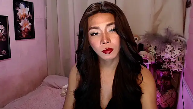 Snapshot of Katesy12 chatting on January 16, 2:15 am Katesy12 online show from January 16, 2:15 am