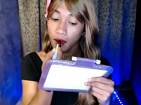 taylaxuxu online show from December 19, 4:14 pm