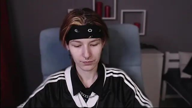 guitarandangell online show from January 19, 10:19 am