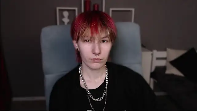 Snapshot of guitarandangell chatting on March 25, 11:05 am guitarandangell online show from March 25, 11:05 am