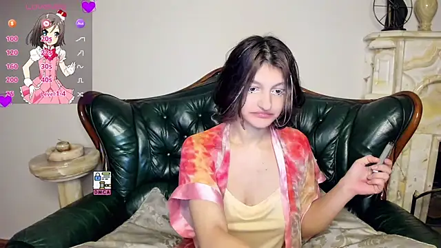 A Skyy online show from November 14, 9:35 pm