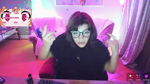 A Skyy online show from June 21, 8:44 pm