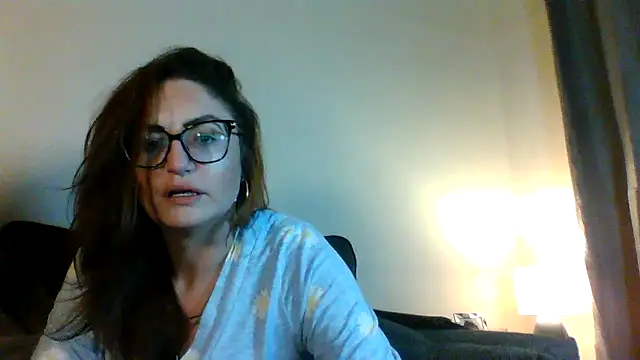 Snapshot of fatal_lover chatting on October 25, 8:47 pm fatal lover online show from October 25, 8:47 pm