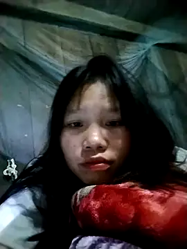 Snapshot of linh-miu99 chatting on October 17, 2:08 pm linh-miu99 online show from October 17, 2:08 pm