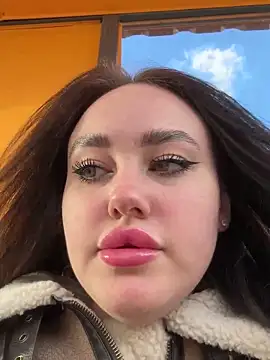 KiraSunshine online show from November 2, 3:42 am