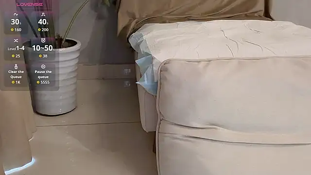 Snapshot of Xiaowen-wen chatting on April 6, 5:19 am Xiaowen-wen online show from April 6, 5:19 am