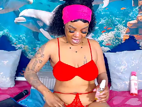 Snapshot of Cherrybootyjoy chatting on November 1, 8:22 pm Cherrybootyjoy online show from November 1, 8:22 pm