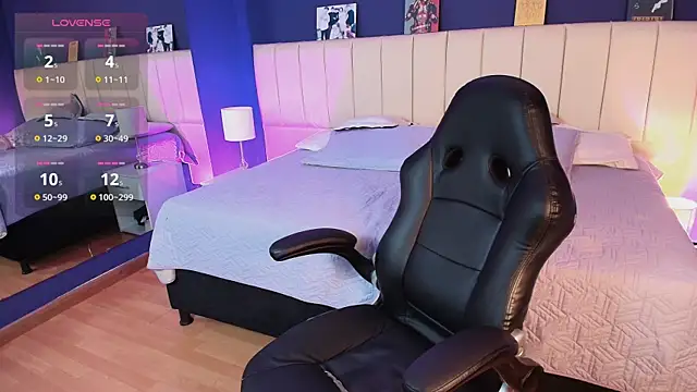 Snapshot of LuanEter chatting on November 18, 1:15 pm LuanEter online show from November 18, 1:15 pm