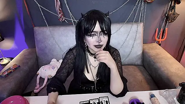 Navier   online show from November 29, 9:40 pm