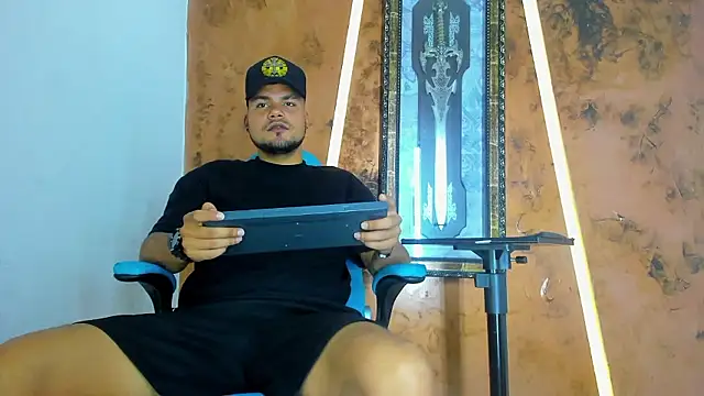 handsome boys22 online show from January 18, 1:59 pm