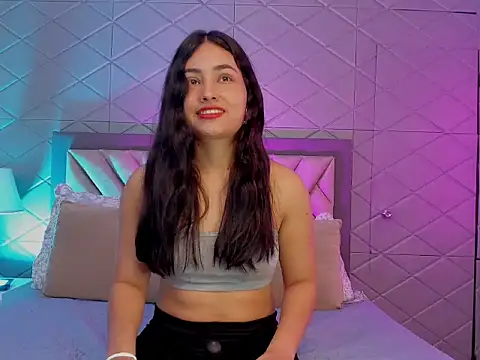 Snapshot of ViolettRouse chatting on November 24, 2:39 pm ViolettRouse online show from November 24, 2:39 pm