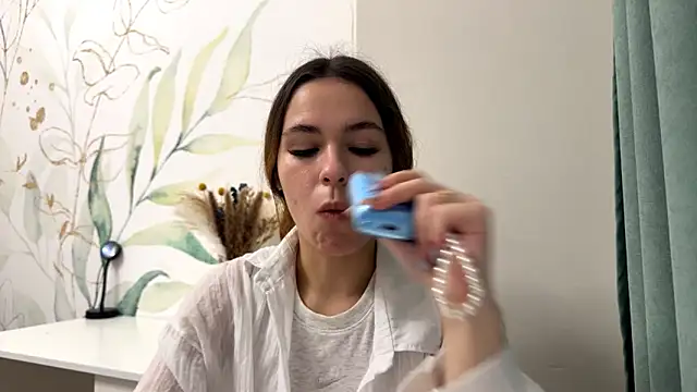 LunaAfrodita online show from October 21, 5:35 pm