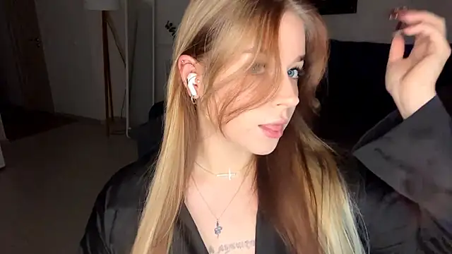 Snapshot of Babymoney_2007 chatting on October 21, 4:08 pm Babymoney 2007 online show from October 21, 4:08 pm