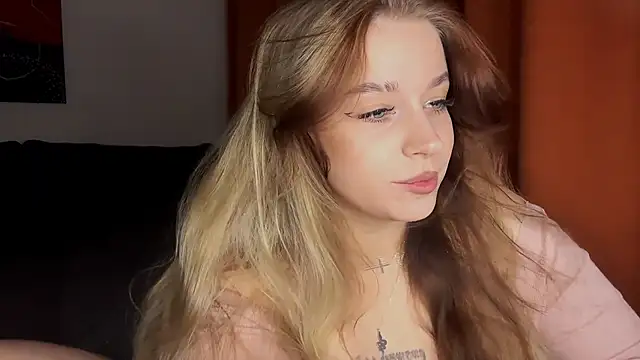 Snapshot of Babymoney_2007 chatting on October 26, 8:37 pm Babymoney 2007 online show from October 26, 8:37 pm