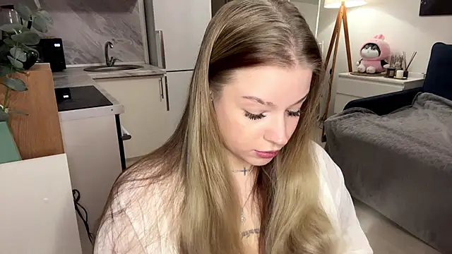 Snapshot of Babymoney_2007 chatting on November 22, 8:41 pm Babymoney 2007 online show from November 22, 8:41 pm