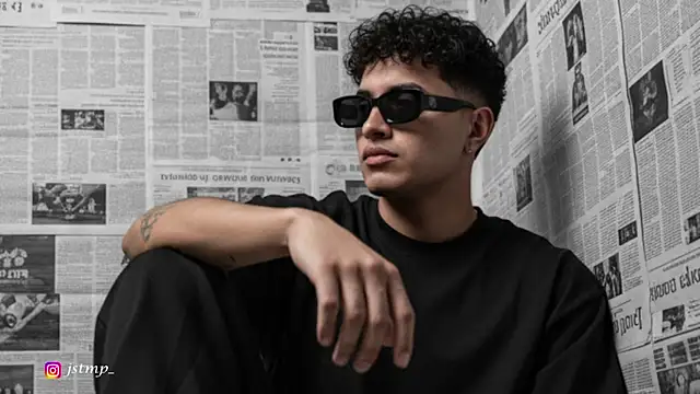 jhon mendoza  online show from November 8, 6:29 pm