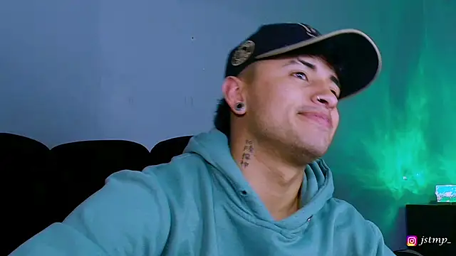 jhon mendoza  online show from November 14, 6:45 am