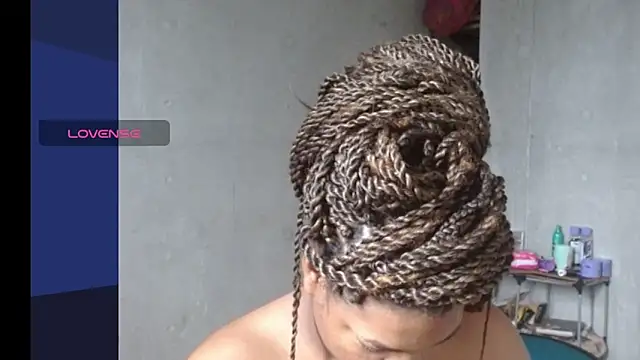 Snapshot of Kailyyhot chatting on December 19, 4:03 pm Kailyyhot online show from December 19, 4:03 pm