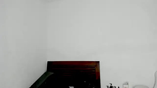 Snapshot of tifanymonroe chatting on November 4, 11:20 am tifanymonroe online show from November 4, 11:20 am