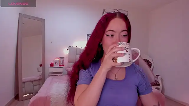 Amaraa couper1 online show from January 6, 3:43 am