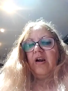 JennyInVegas online show from July 28, 6:20 pm