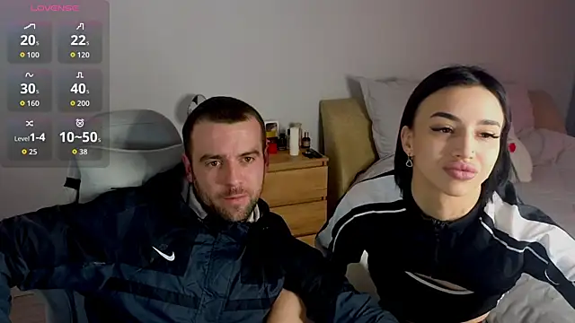 AdeleLaCr0ix online show from November 3, 11:55 am