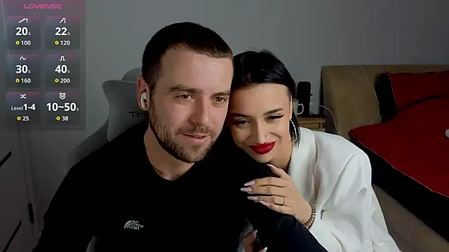 AdeleLaCr0ix online show from November 6, 11:55 am