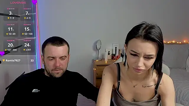 AdeleLaCr0ix online show from November 22, 8:30 pm