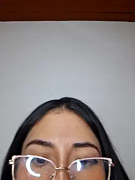 chloebrownn03 online show from November 21, 10:41 pm