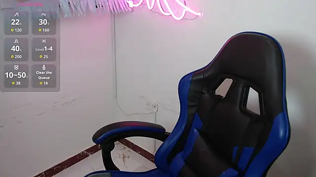 Snapshot of littlee_red chatting on November 7, 8:42 pm littlee red online show from November 7, 8:42 pm