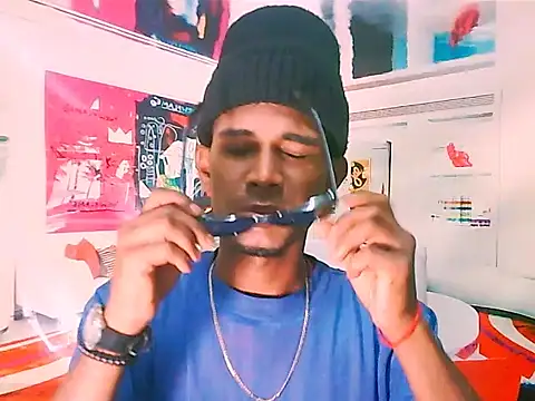 IndianThuggin online show from October 31, 4:02 am