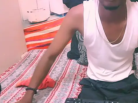 Snapshot of IndianThuggin chatting on November 13, 5:06 am IndianThuggin online show from November 13, 5:06 am