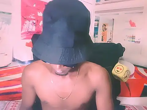 Snapshot of IndianThuggin chatting on November 15, 6:15 pm IndianThuggin online show from November 15, 6:15 pm