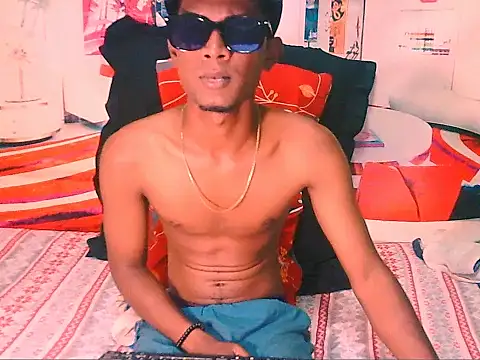 IndianThuggin online show from December 2, 5:35 am