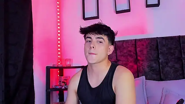 Theo Noxxx online show from November 4, 8:30 pm