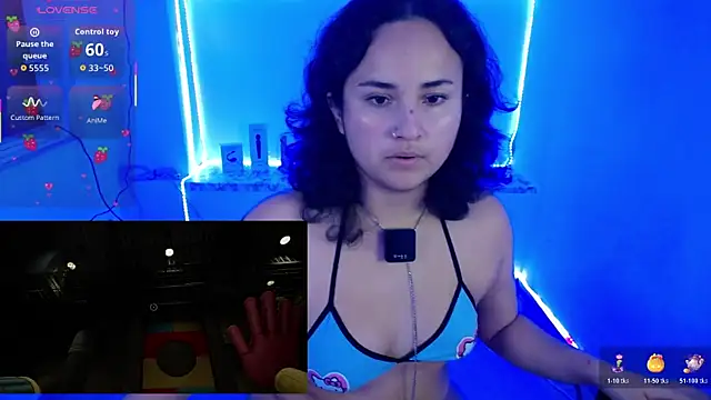 Snapshot of Ladyswap chatting on November 28, 7:49 pm Ladyswap online show from November 28, 7:49 pm