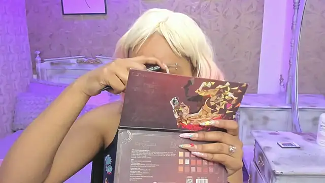 Snapshot of Sofia_clk chatting on July 27, 3:13 am Sofia clk online show from July 27, 3:13 am