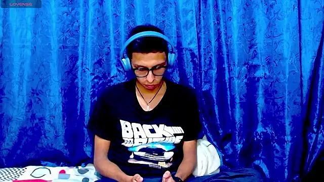 DavTwink3100 online show from February 25, 1:48 am