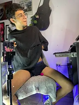 lukaOnline  online show from October 25, 3:14 am