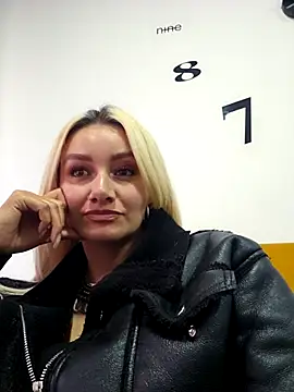 Snapshot of KellyTorres_ chatting on October 18, 10:21 pm KellyTorres online show from October 18, 10:21 pm