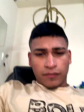 Emiliano Reyes online show from December 21, 3:24 am